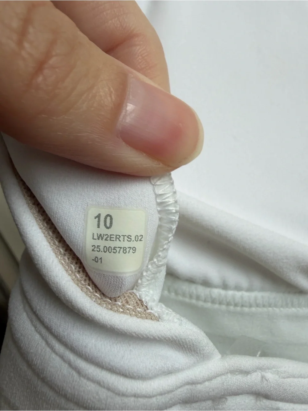 Lululemon Align Halter Bra *Light Support, C/D Cup White